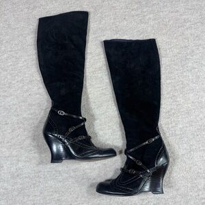 Chic Black Heeled Women's Boots